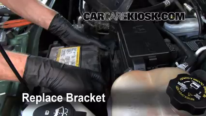 Battery Replacement: 2005-2009 Chevrolet Equinox - 2005 ... 06 saturn ion fuse box location 